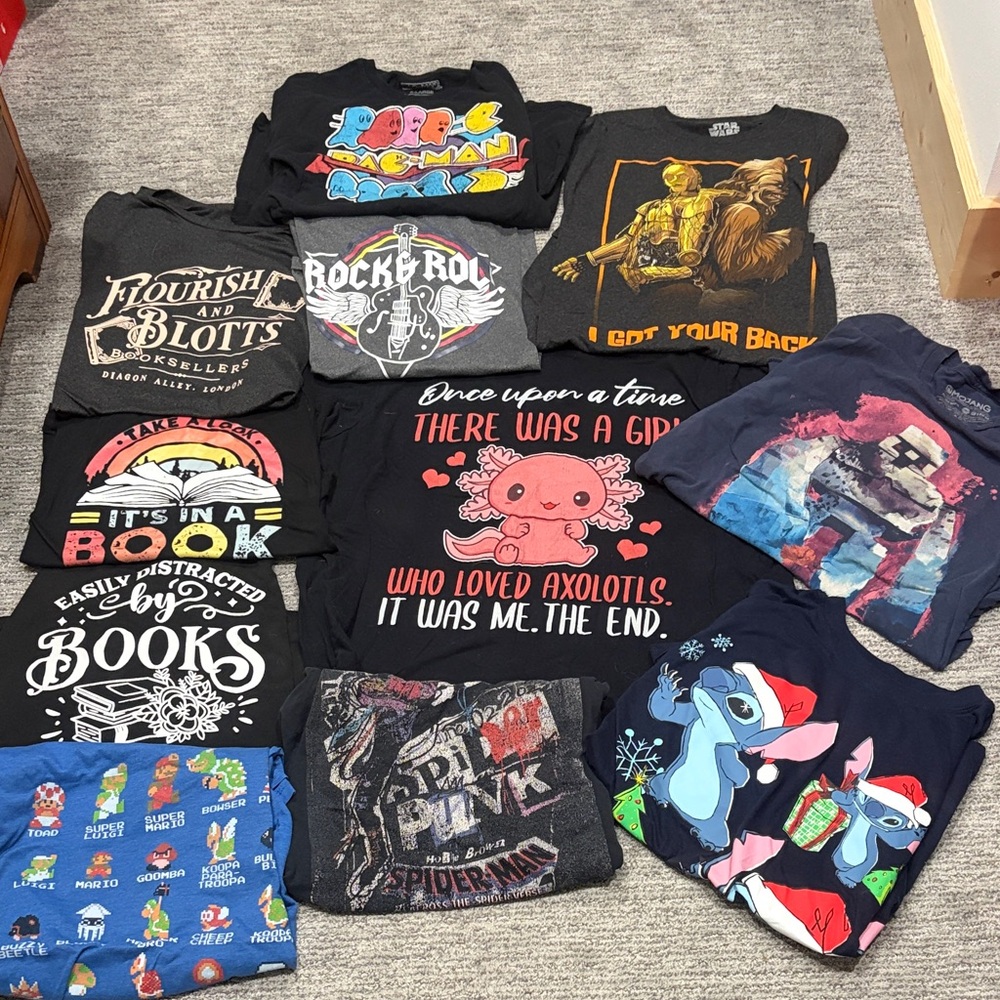 Assorted Graphic Teen xl  T-Shirts 11 t shirts